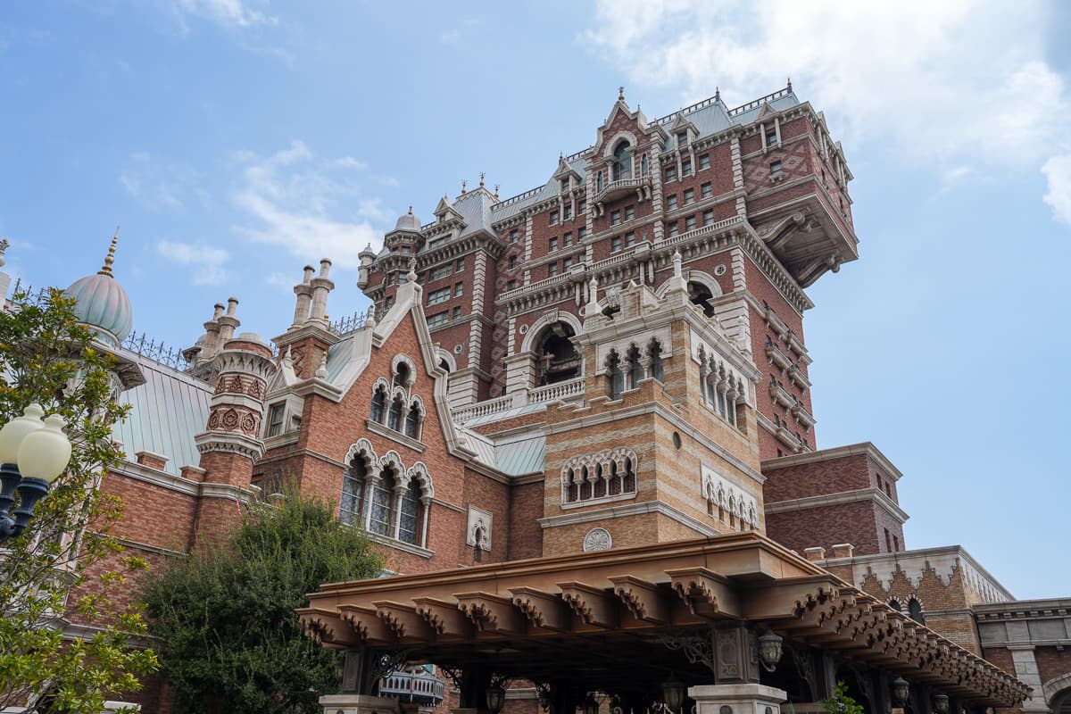 Tower of Terror building at Tokyo DisneySea
