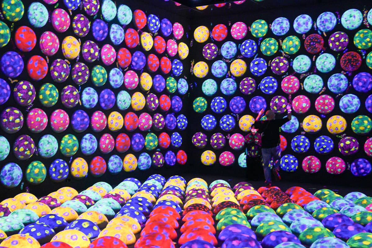 teamLab Planets interactive colorful ball exhibition