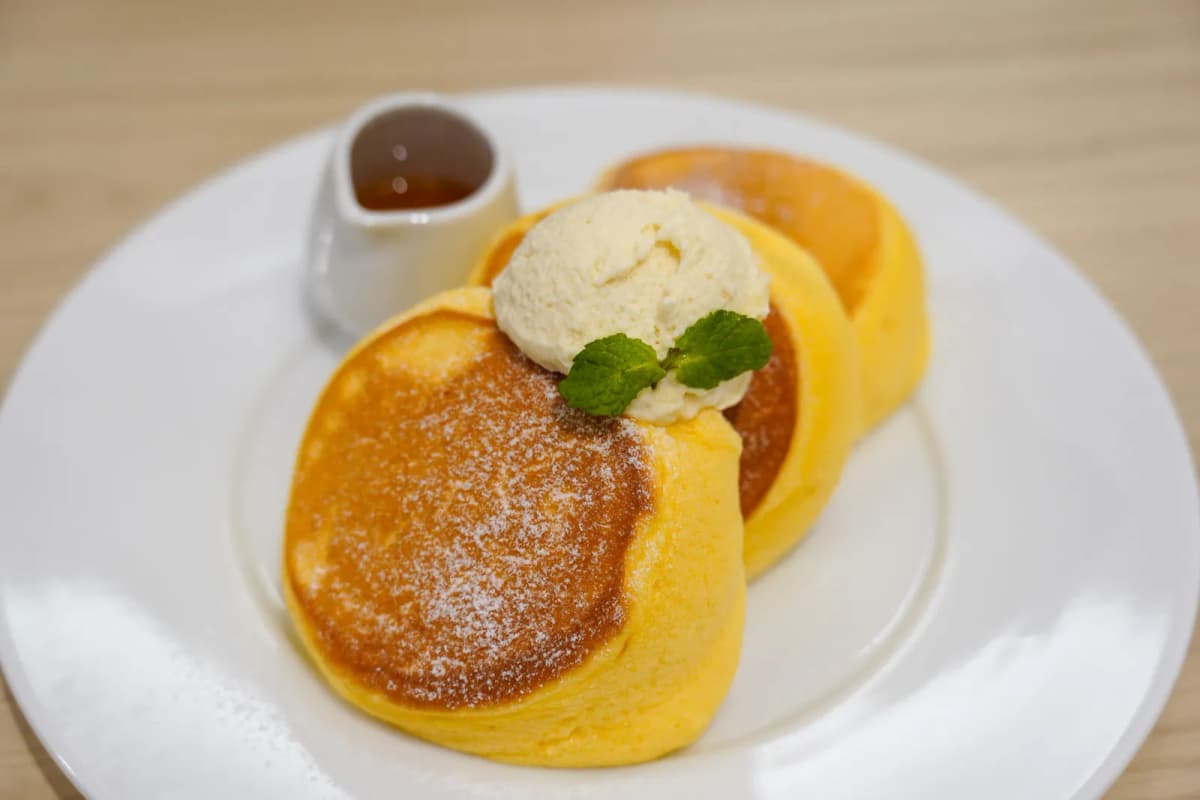 Happy Pancake topped with ice cream at Shiawase no Pancake